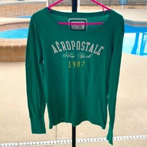 AEROPOSTALE LIGHT LONGE SLEEVE SHIRT 💚 lowest I’ll go, unless you combine 💚❣️